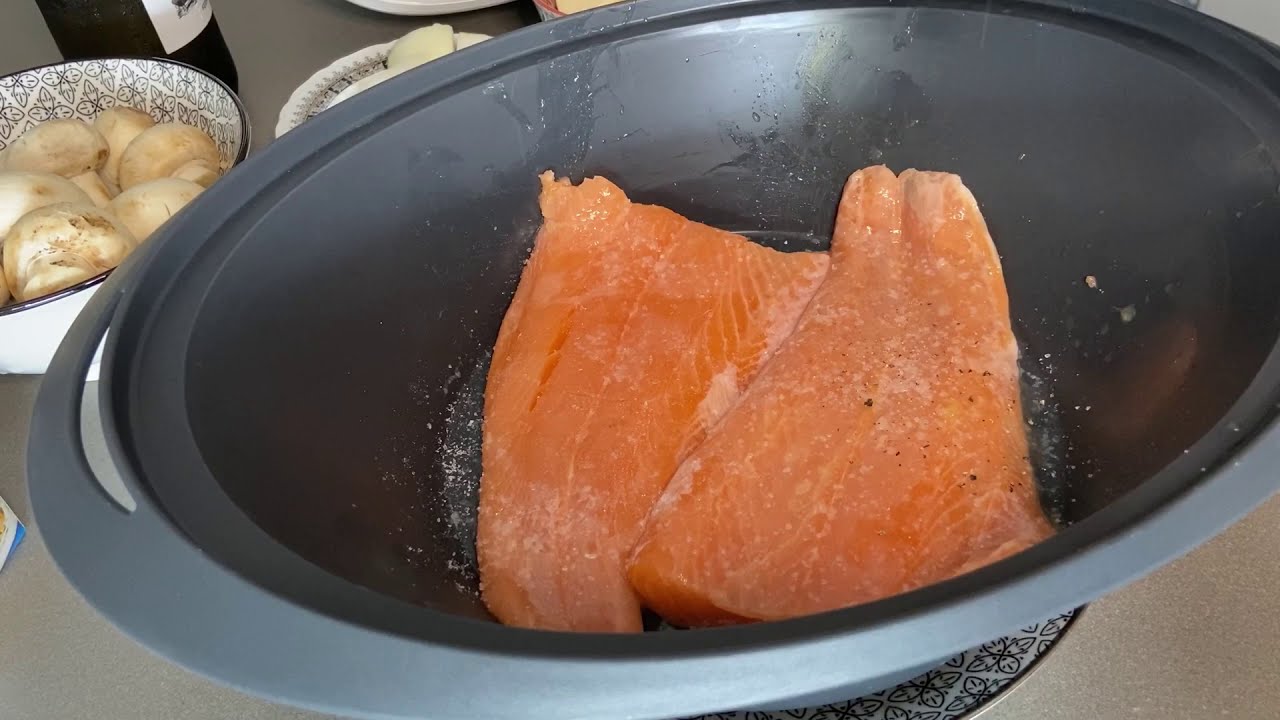 Salmón con salsa de champiñones y patatas //La cocina de Maribel
