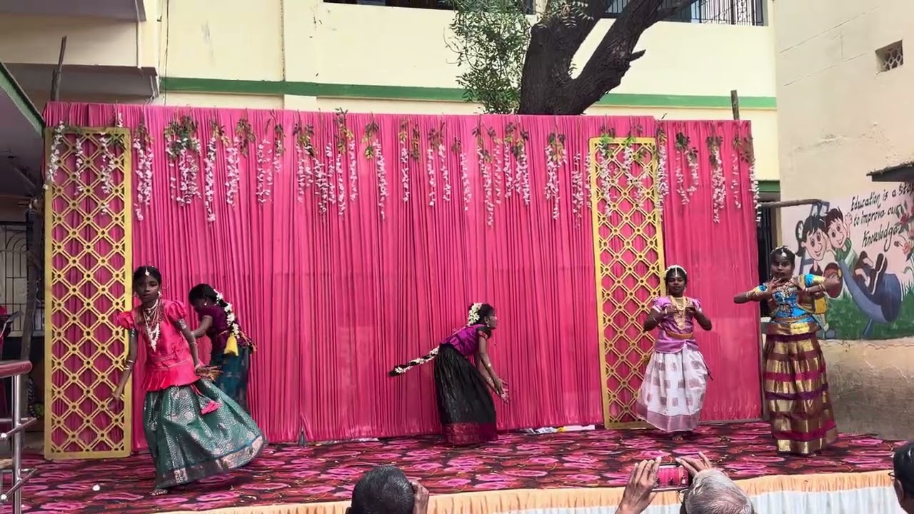 Welcome dance