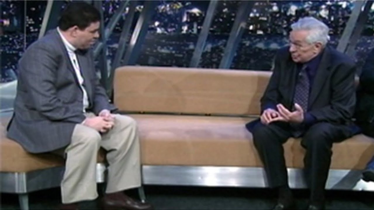 Chico Anysio e seu filho Andr&eacute; Lucas representam esquete de humor