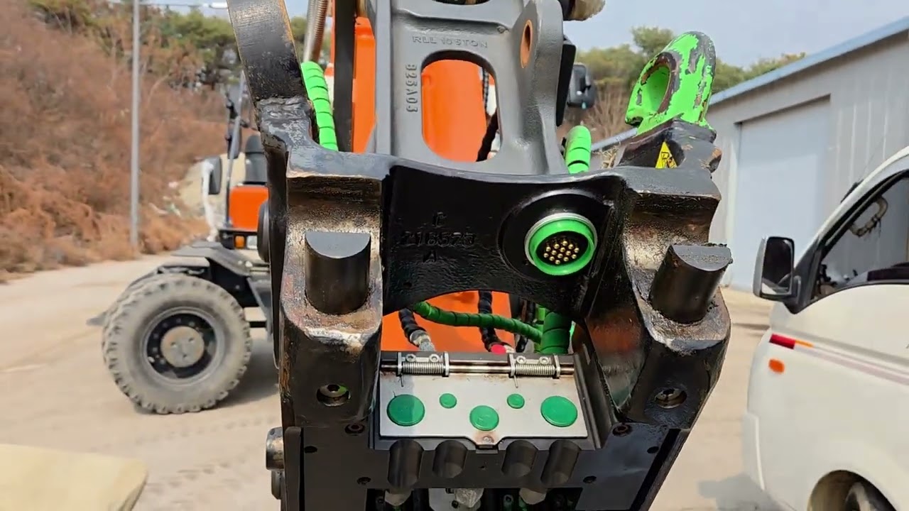 스틸위스트 새로운 아이템! 빠른 응대 감사합니다. #steelwrist SQ X20#tiltrotator #디벨론 #동양중공업 #이지나브2.5D#로토기어