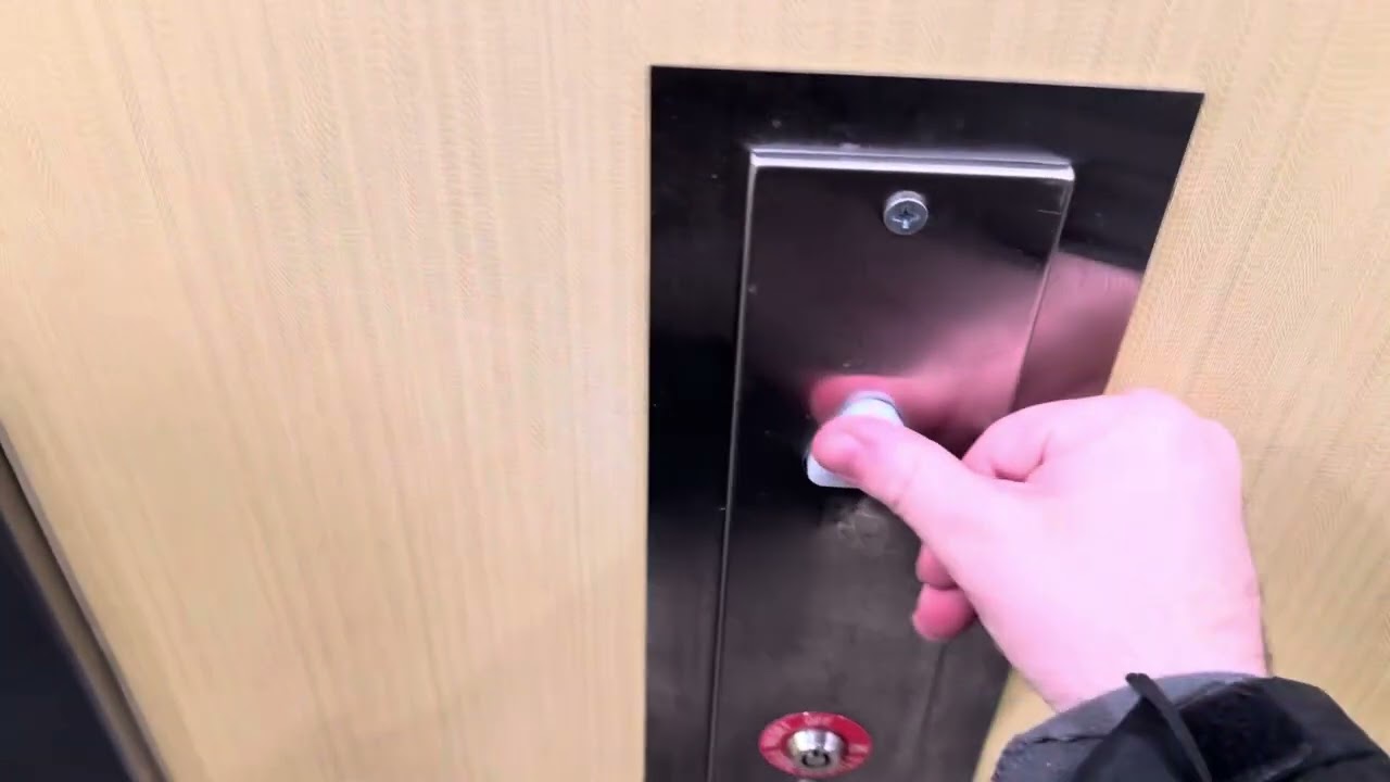 Hotel Tour Holiday Inn Express & Suites North Troy MI