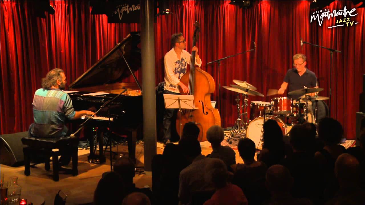 Stefano Bollani, Jesper Bodilsen & Morten Lund - Easy Healing (Live at Jazzhus Montmartre)