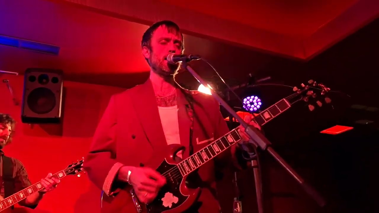 Juan in the middle camellos en directo 