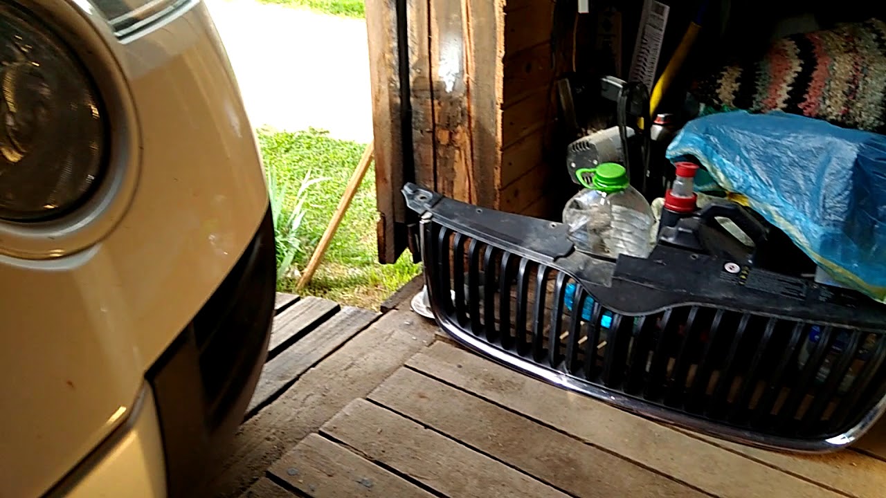 Простая установка сетки от мух на Шкоду Йети 1 часть