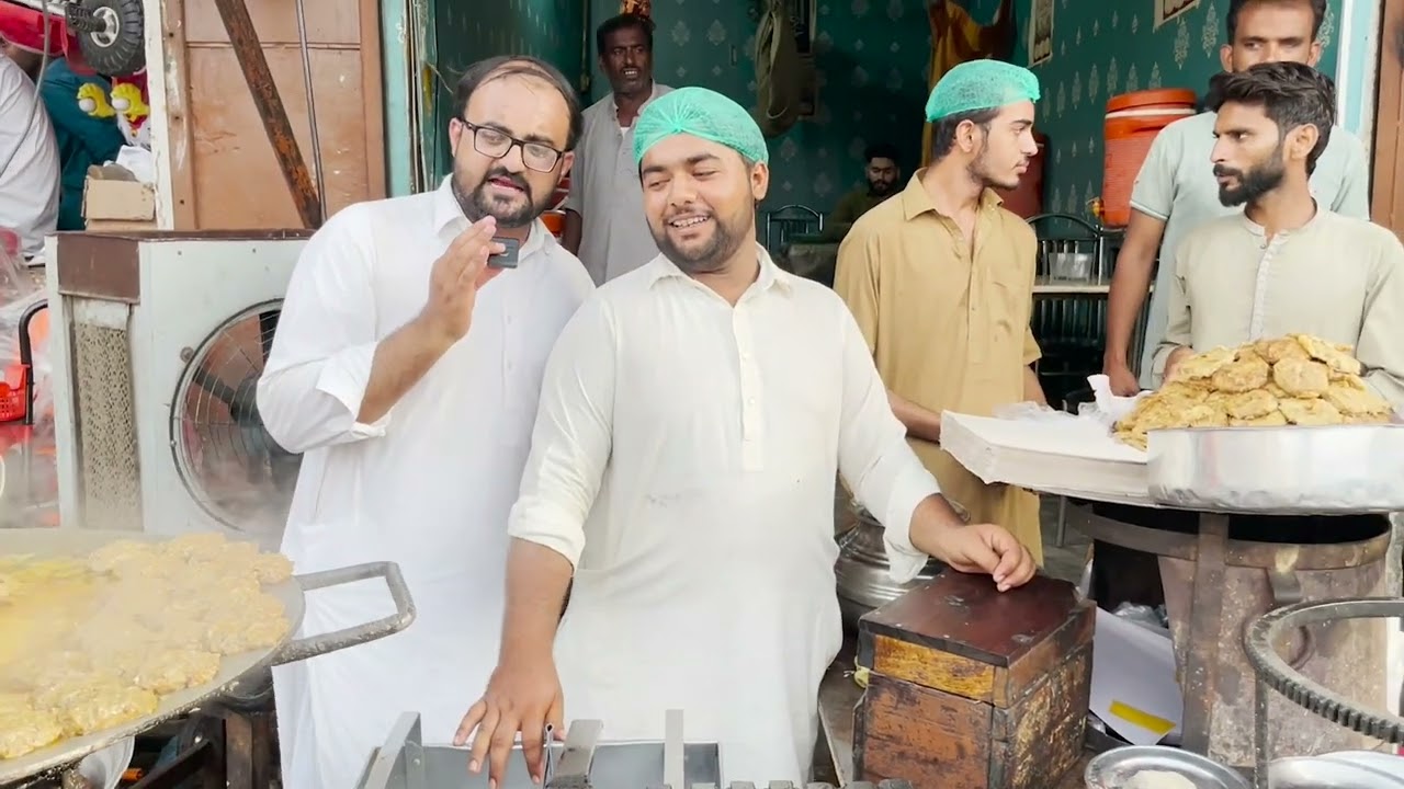 Best Beef Shami and Chicken Grilled Kabab of Bahawalpur Food Street