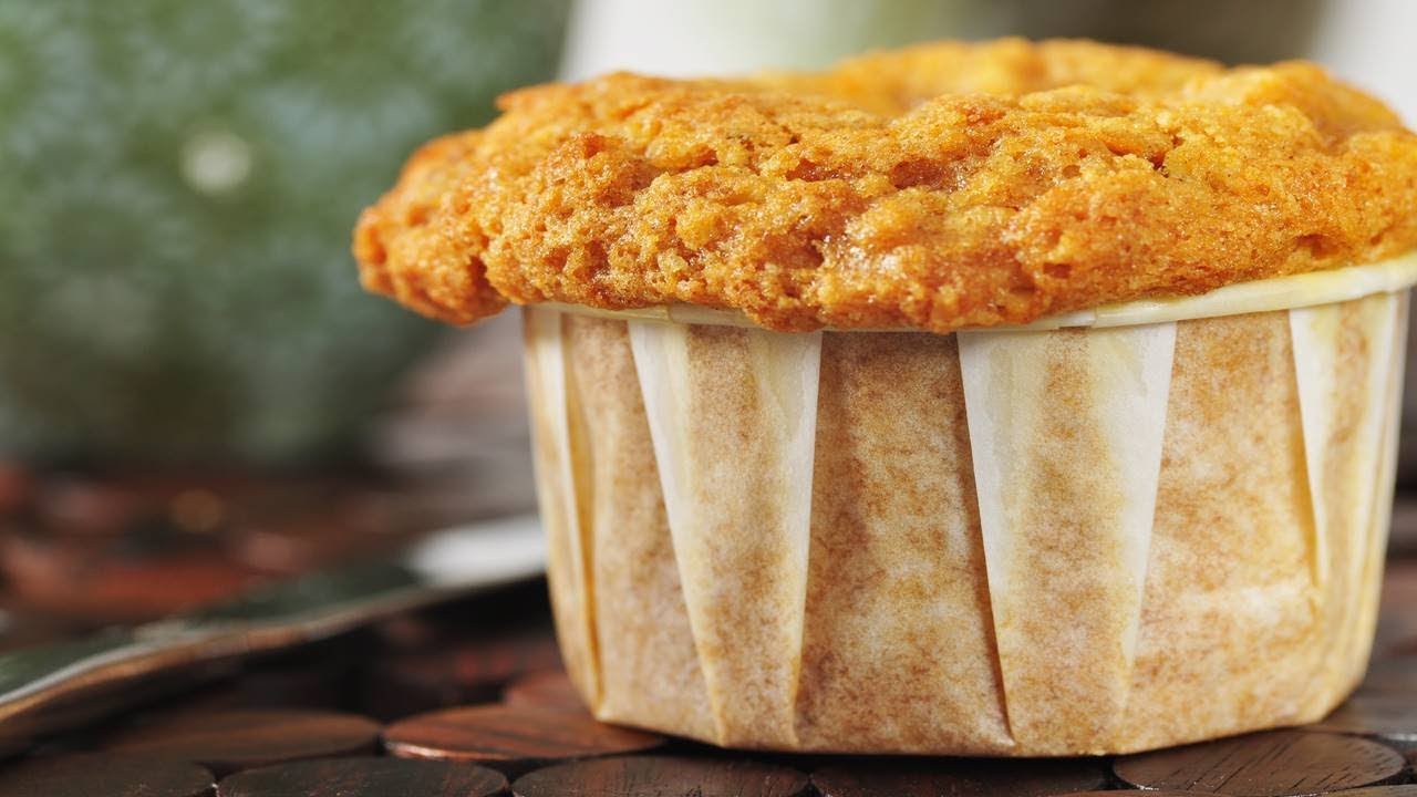 Carrot Muffins (Classic Version) - Joyofbaking.com