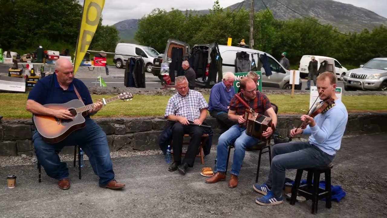 Don Stiffe 'Rocks of Bawn' le Clann Uí Iarnáin - Féile Traidphicnic