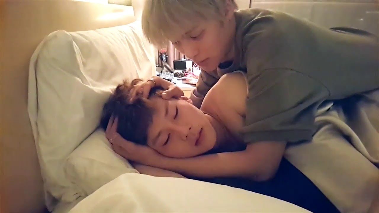 BEST CUTE MOMENT! MONSTA X ( 몬스타엑스 ) - JooHyuk Moments~ Jooheon(주헌) x  Minhyuk(민혁) ~ Hug Me