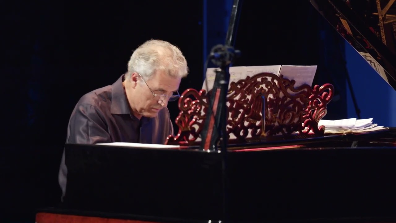 Carmen Alonso: Atardecer después de la lluvia. Fernando Pariente (piano)