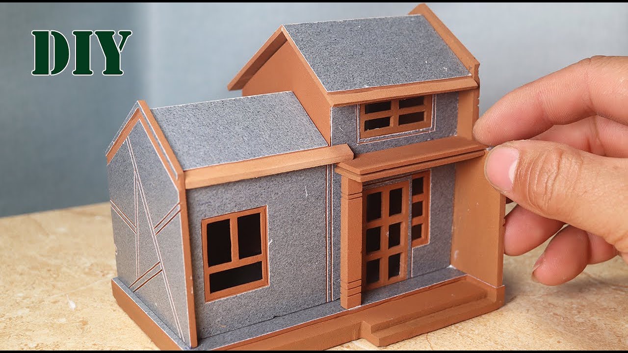 DIY - Mini House With Many Windows