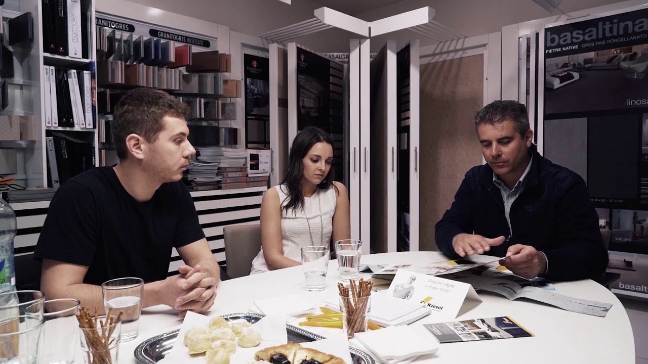 Lepenie obkladov a dlažieb, škárovanie, tmelenie - workshop v kúpeľňovom štúdiu