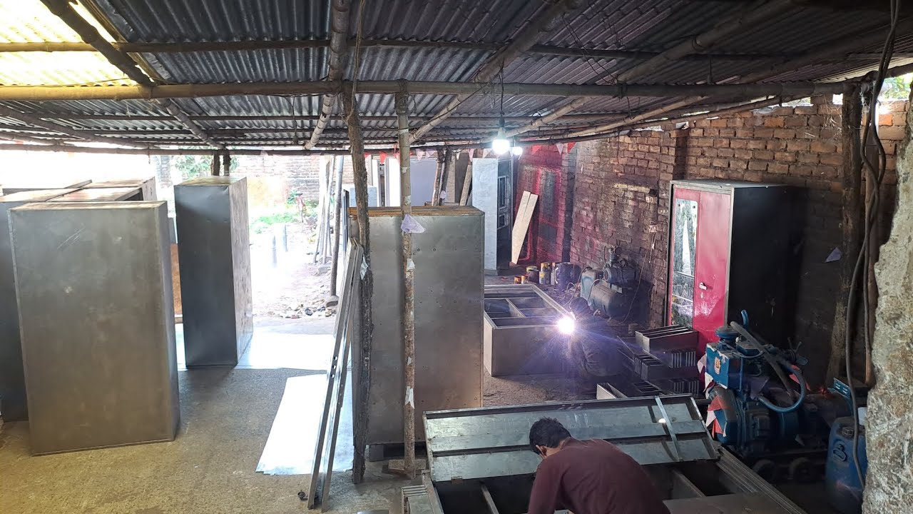 India cheapest Almirah Factory | Godrej Factory | Iron Metal Almirah Kaise Banta Hai{