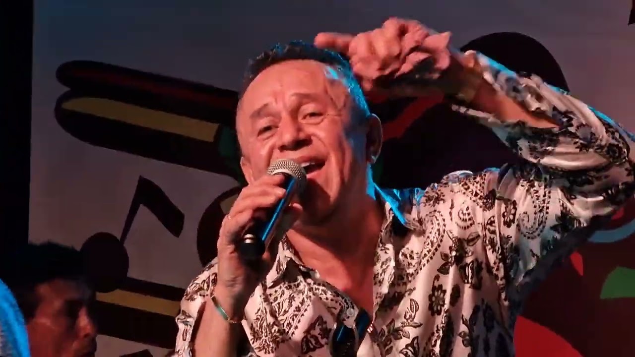 Harito de Colombia la cancion 'Publico Oyente' en Mi Barrio Vienna 20230422