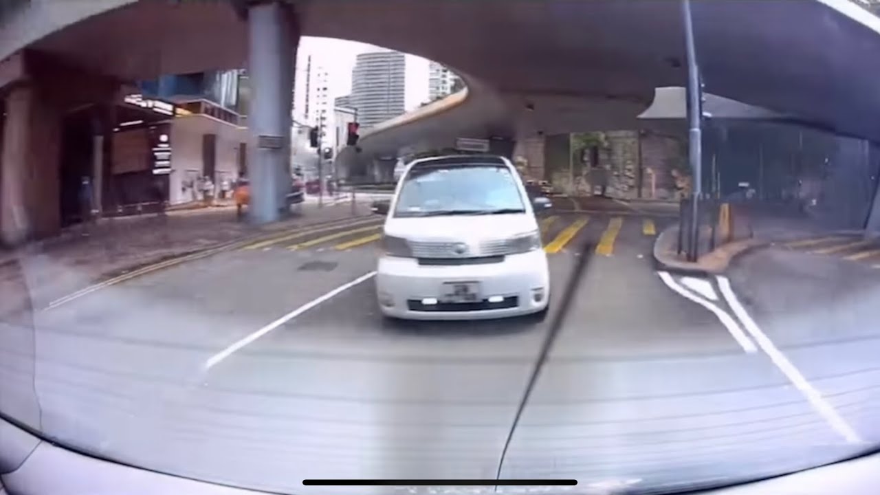 #HKbird行車片段|成條廣東道你兩個玩L晒啦👍👍 ｜前傳就肯L定有㗎啦｜#車cam  #行車紀錄