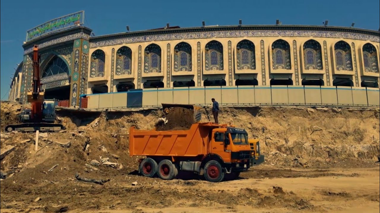 الحفر قرب الحرم الحسيني بعمق 8 متر يكشف عن تراب معركة الطف