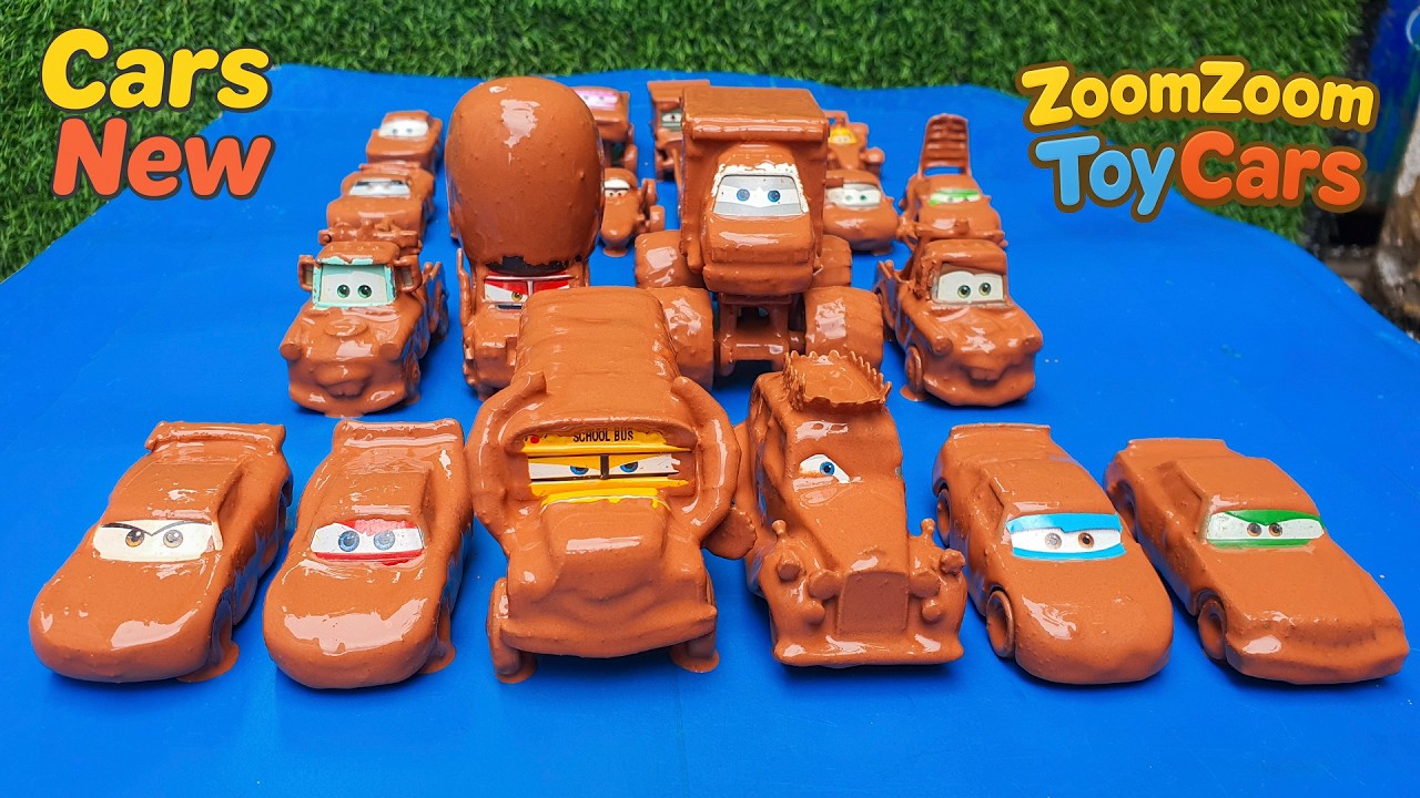 Membersihkan Mainan Mobil Disney Pixar Cars & Lightning McQueen Toys, Chick Hicks