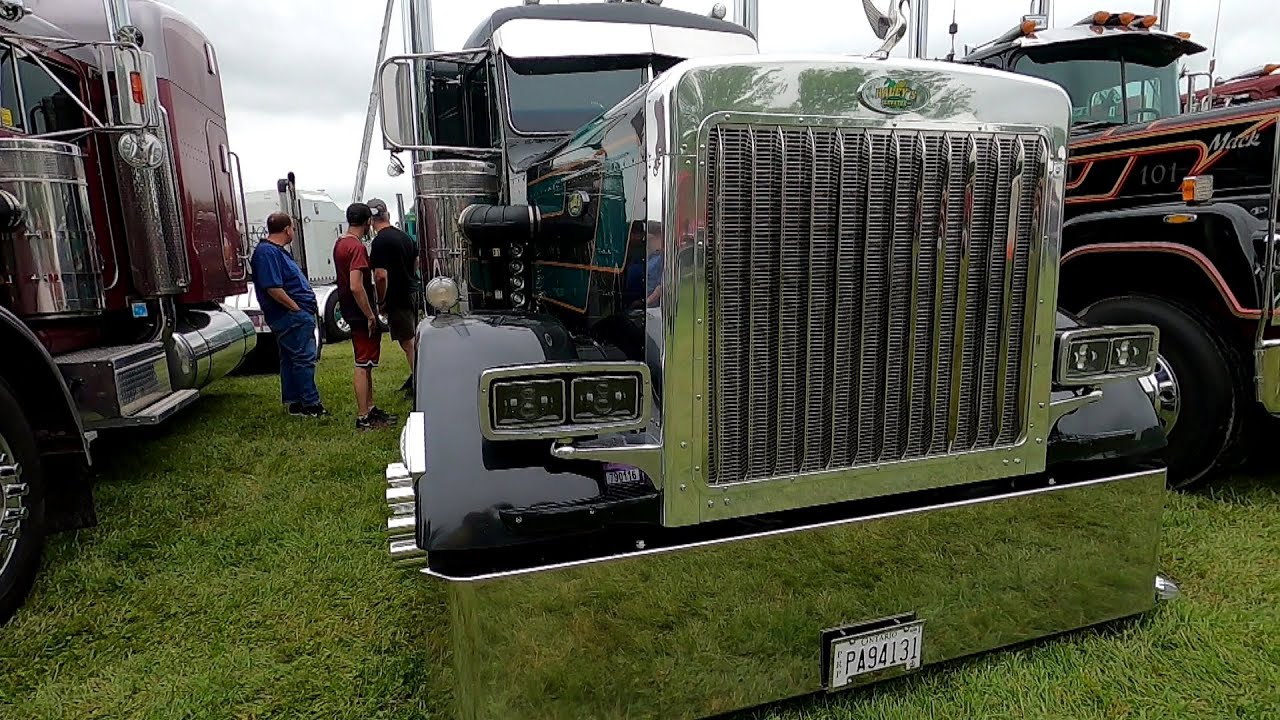 Amazing Black & Blue Peterbilt At The 2025 Clifford Truck Show