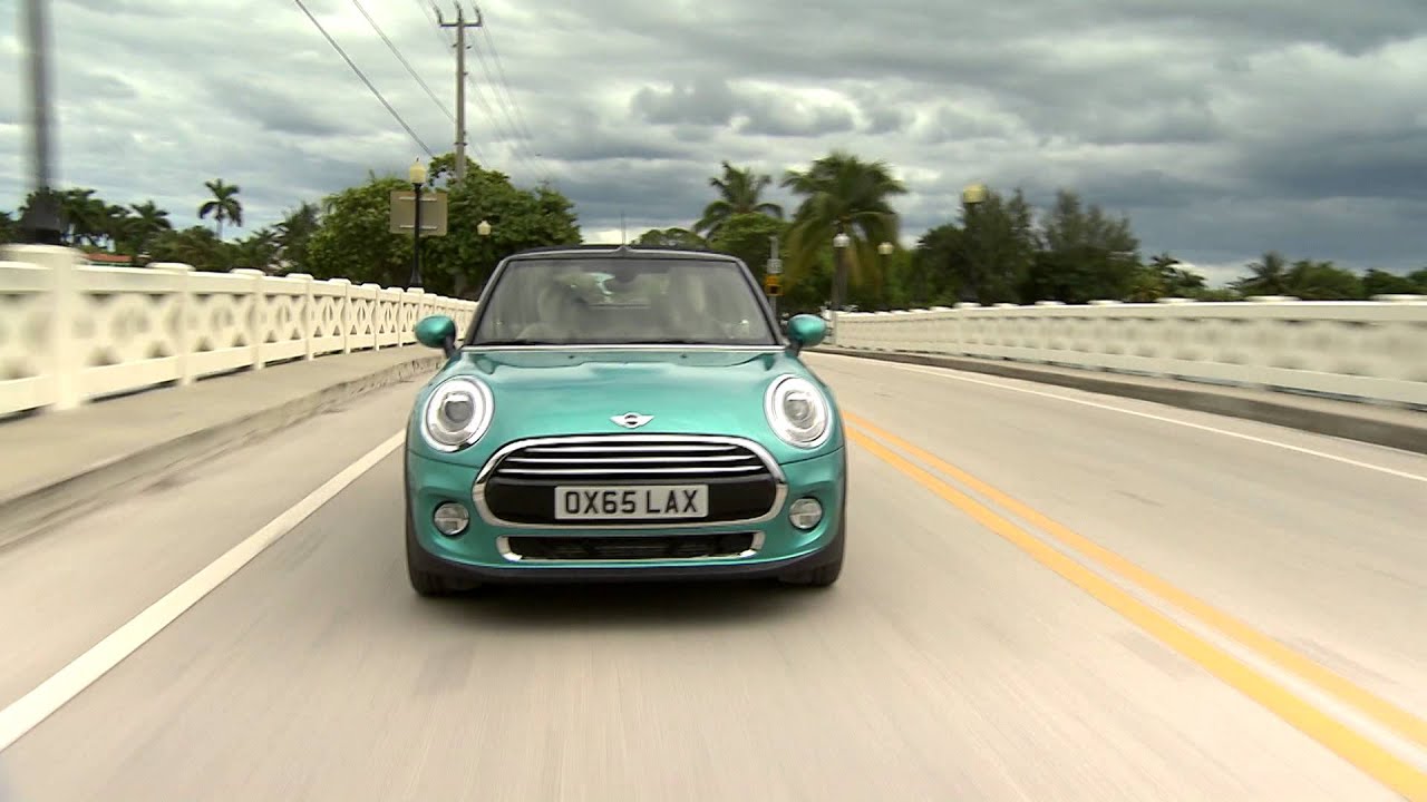 2016 MINI Cooper Convertible - Driving Scenes