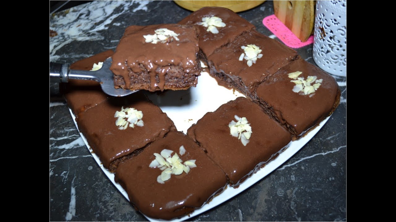 كيكة الشوكولا المدهشة والاقتصادية 2 في1 بدون شوكولا وبنيينة كاتحمق لن تستغني عنها بعد اليوم😋👌