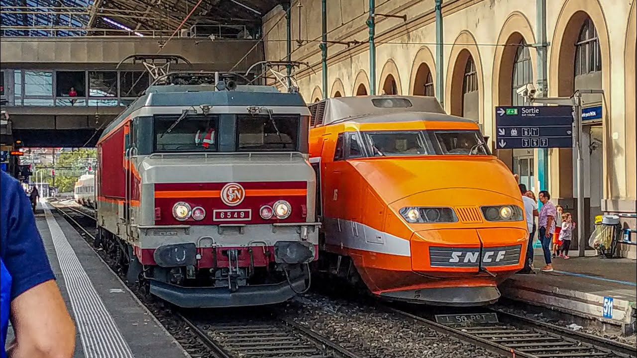 Compilation de sifflets de trains