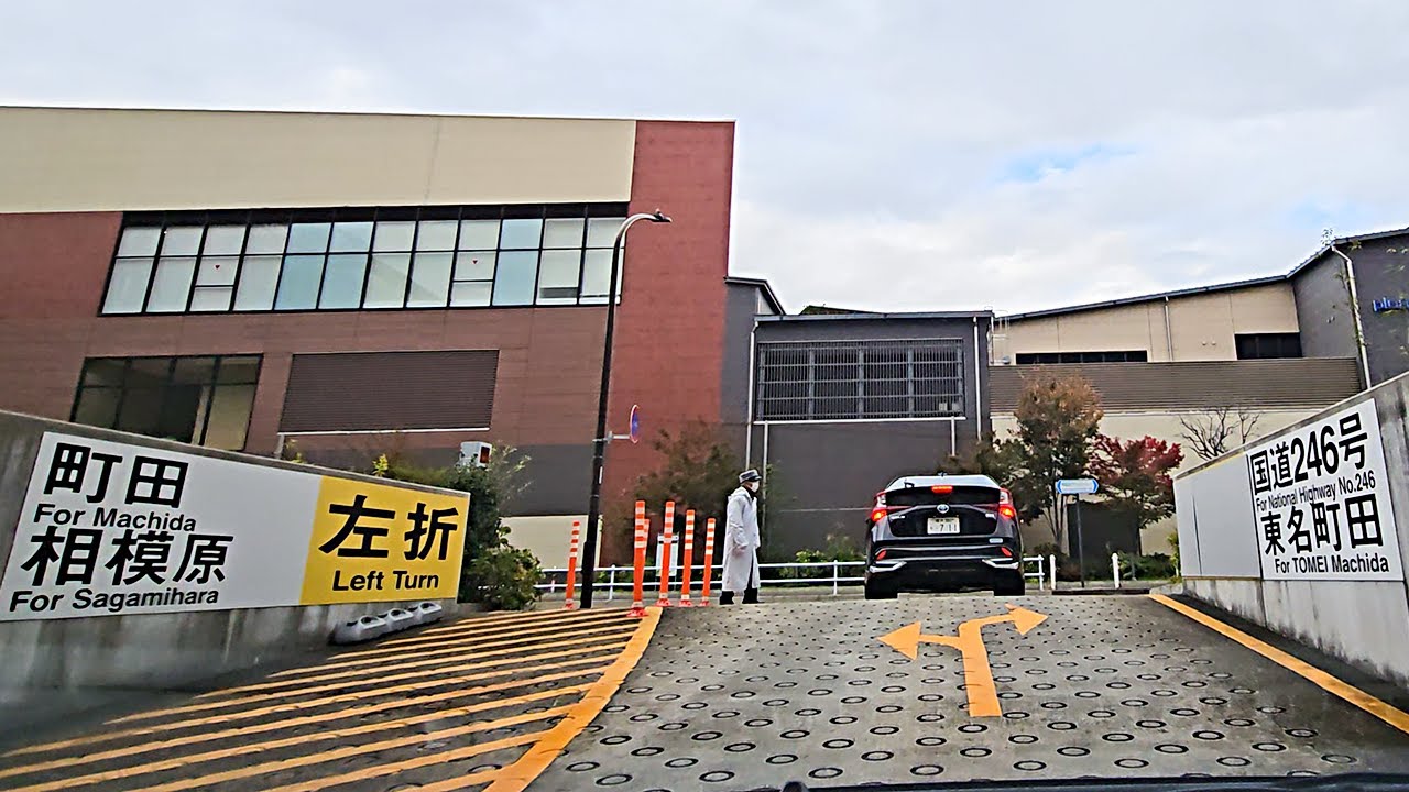 南町田グランベリーパーク『立体』駐車場B・C出口から｜町田市 鶴間 ショッピングモール