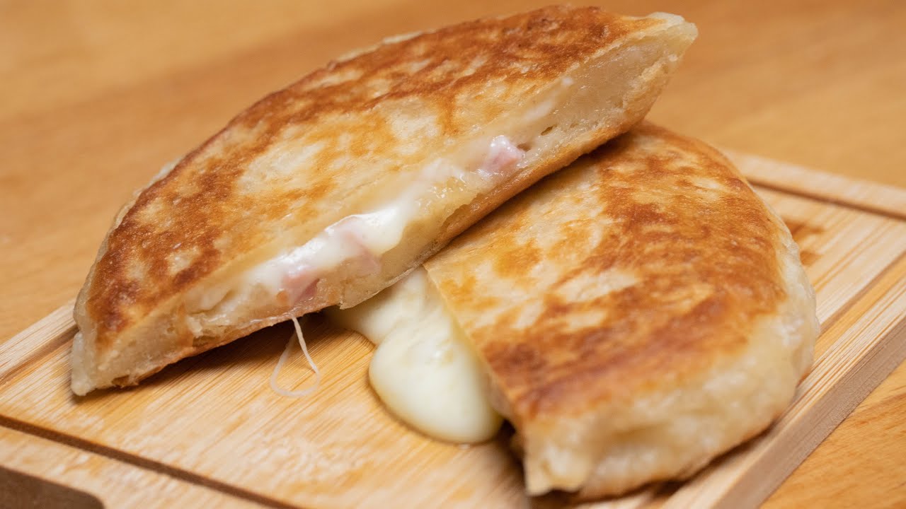 Crêpe coréenne au fromage - Cheese Hotteok (치즈 호떡) - Street food coréenne