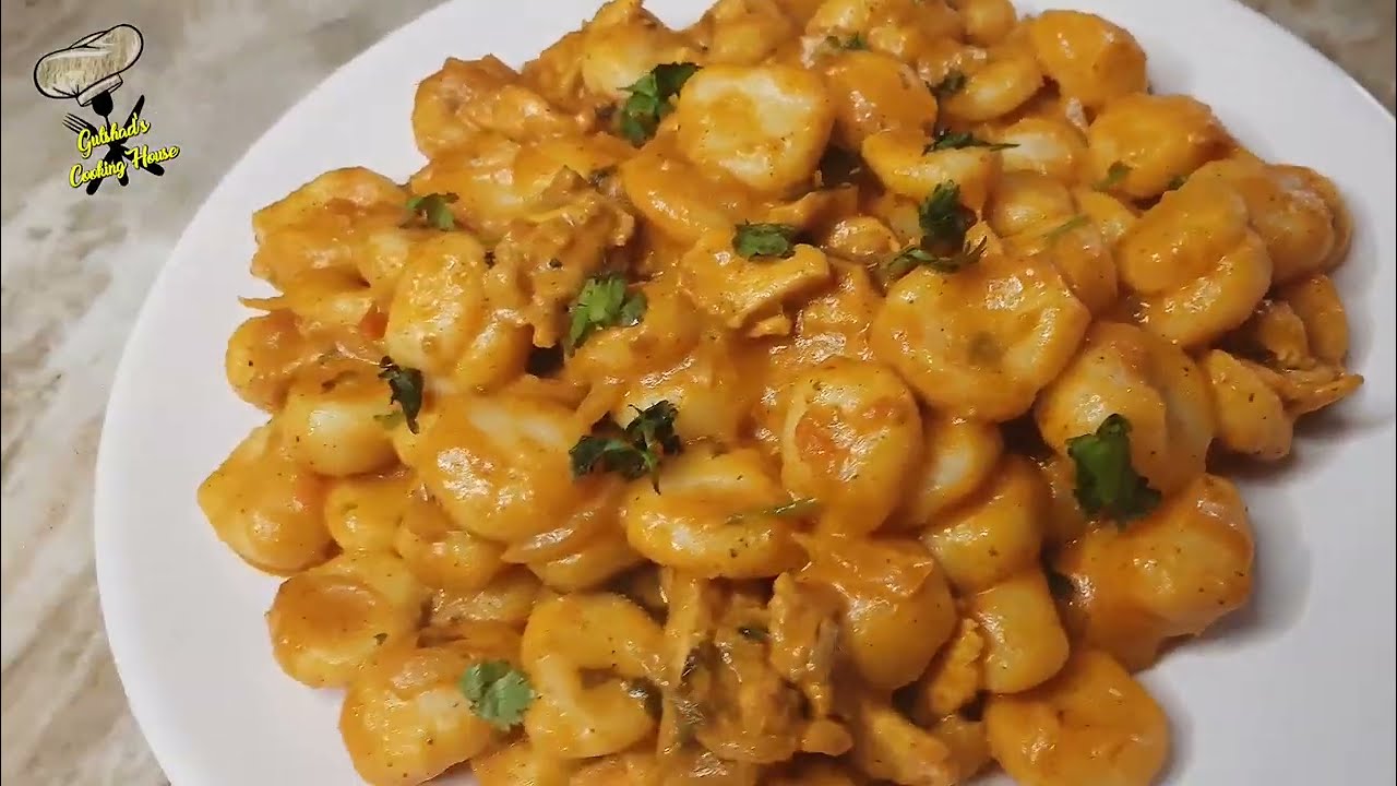 Kozhi Kadumb/Chicken Dumblings/Kunji Pathri/kakkarotti Recipe/kozhi pidi/chicken mutkula/Dumblings
