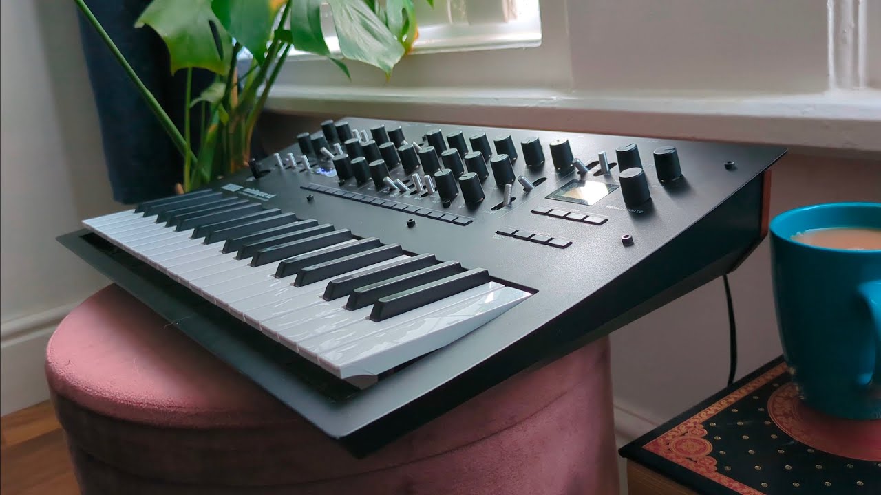 Minimalism #1 - Philip Glass Inspired (Korg Minilogue XD)