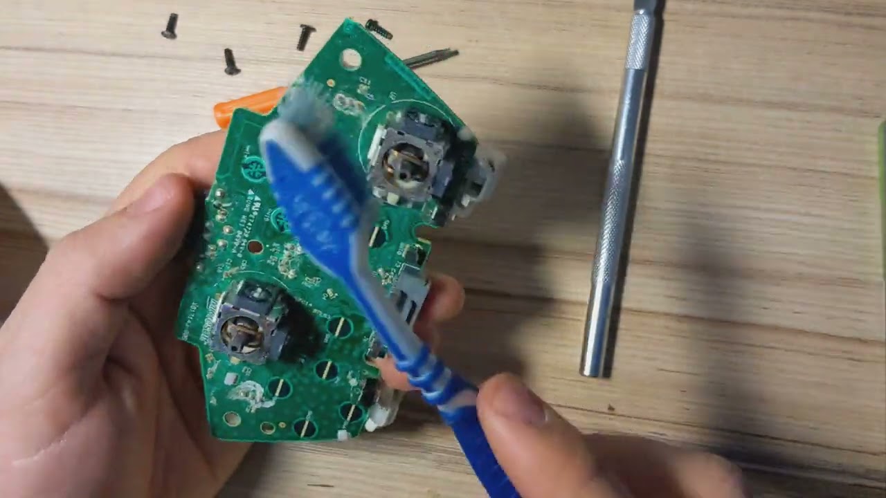 Ремонт геймпада Xbox 360, отключается, дрифт стиков