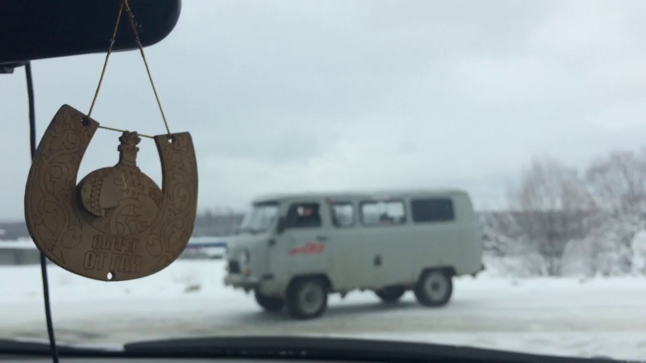 Ниссан Лиф по гололеду.