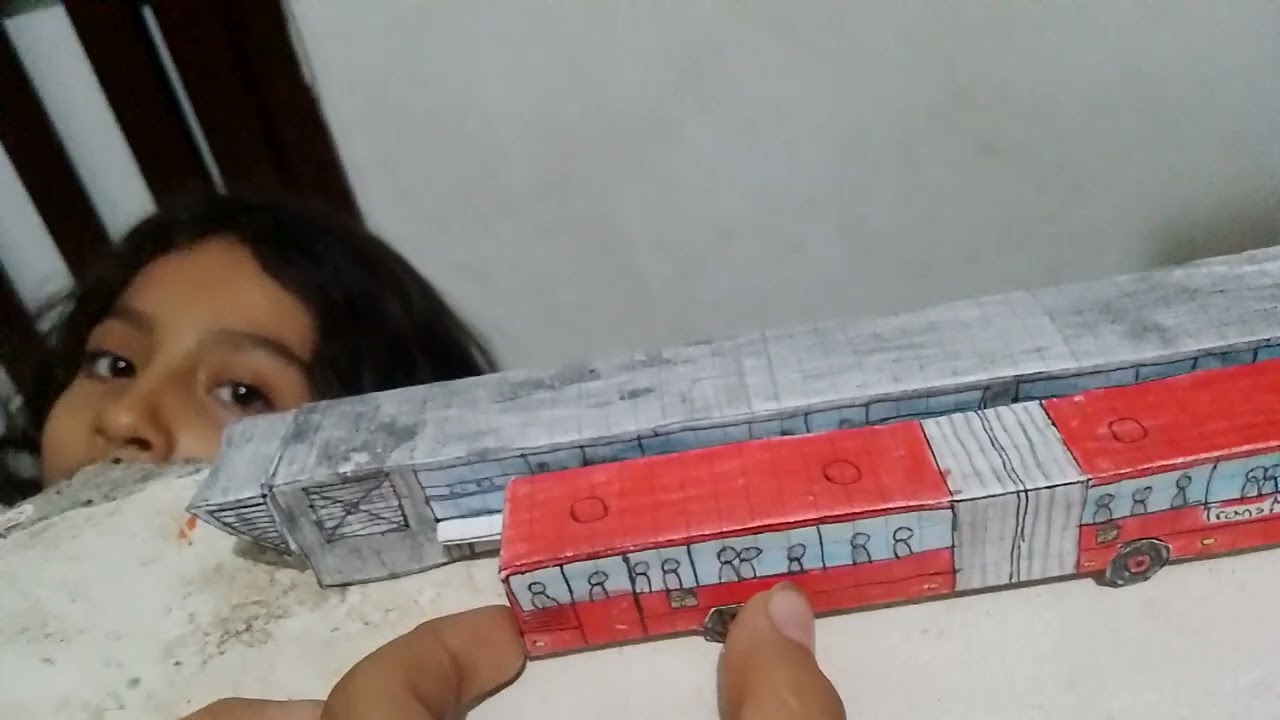 Transmilenio mini en papel articulado ( incluye alimentador y estación)