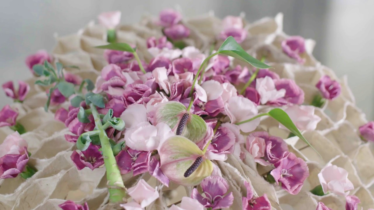 Paper and Solomio wedding bouquet | Flower Factor floristry tutorial | Powered by HilverdaKooij