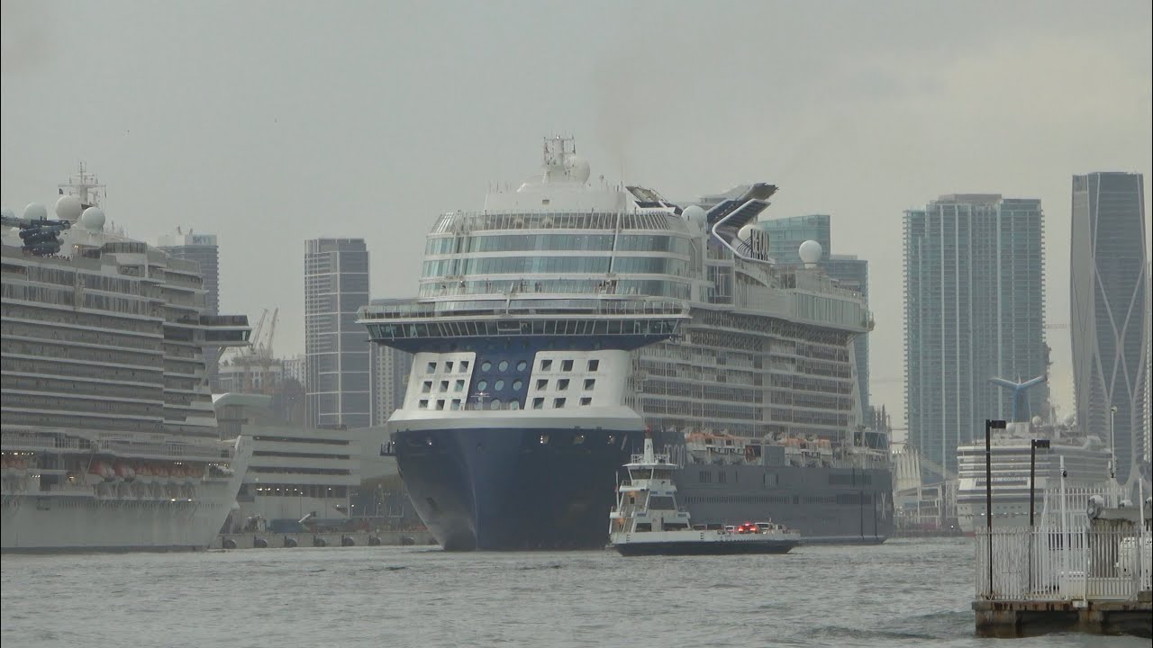 Another Stormy Sailaway from Miami!