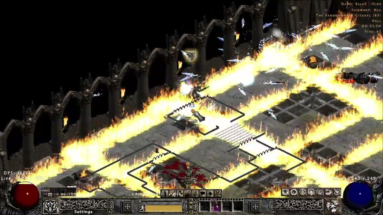 Project Diablo 2 season 9: SSF Whirlwind Sin vs T3 maps