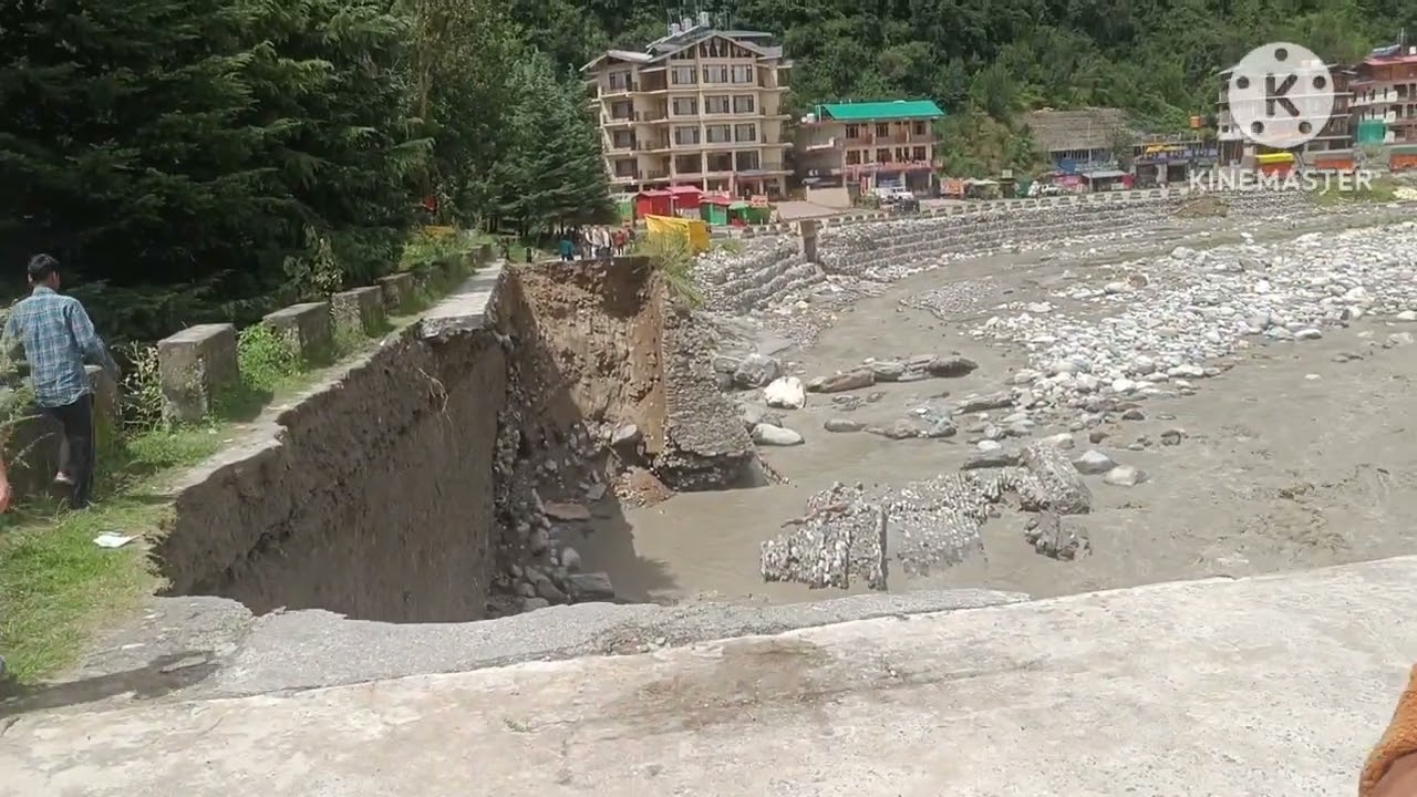 After cloud burst manali road condition 