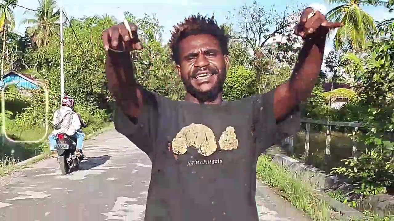 BINTANG ANGKASA MP FROM FEAT M ONE MEL'L MUSIC VIDEO LYRICS HIP HOP PAPUA TENGAH