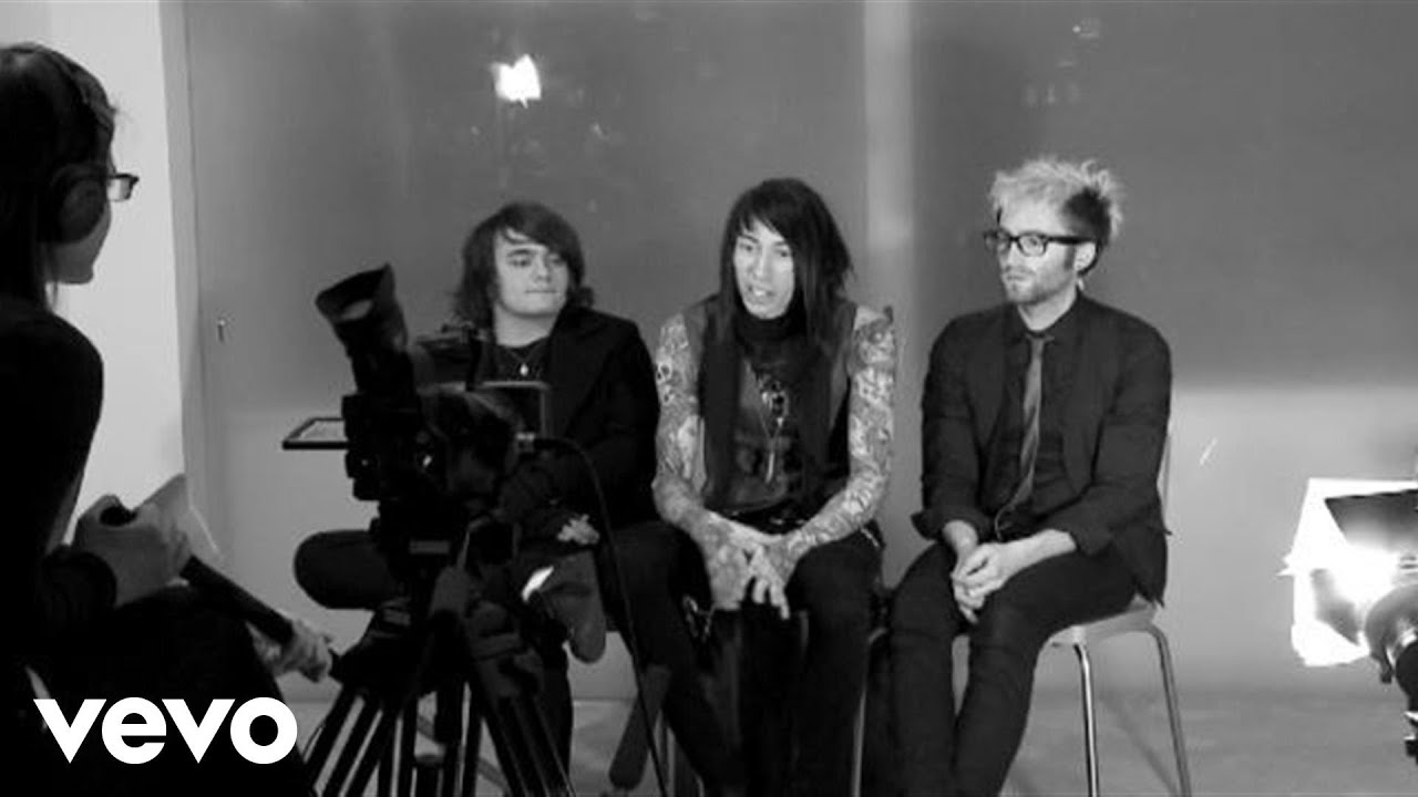 Metro Station - Last Christmas (Official Video)