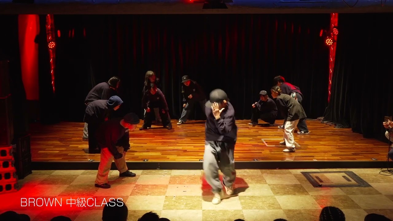STRADA STUDIOミニ発表会 Brown先生 HOUSE中級クラス