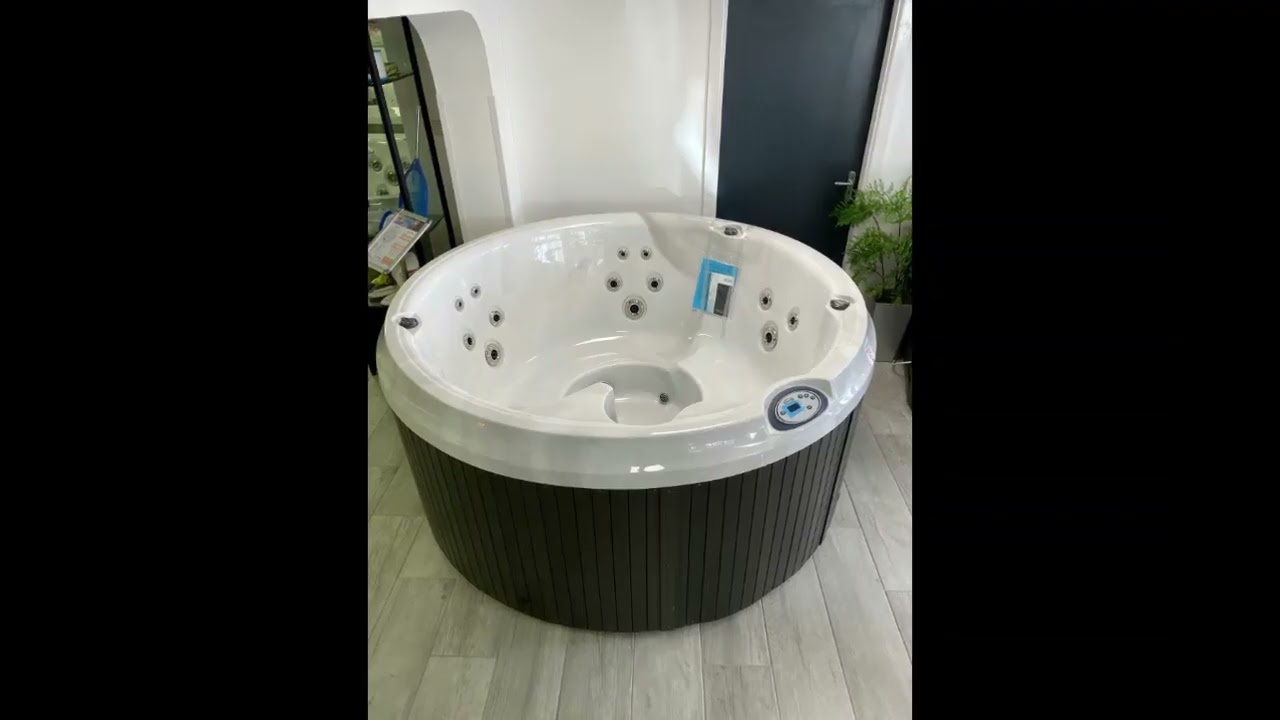 The Jacuzzi&reg; J210 round hot tub