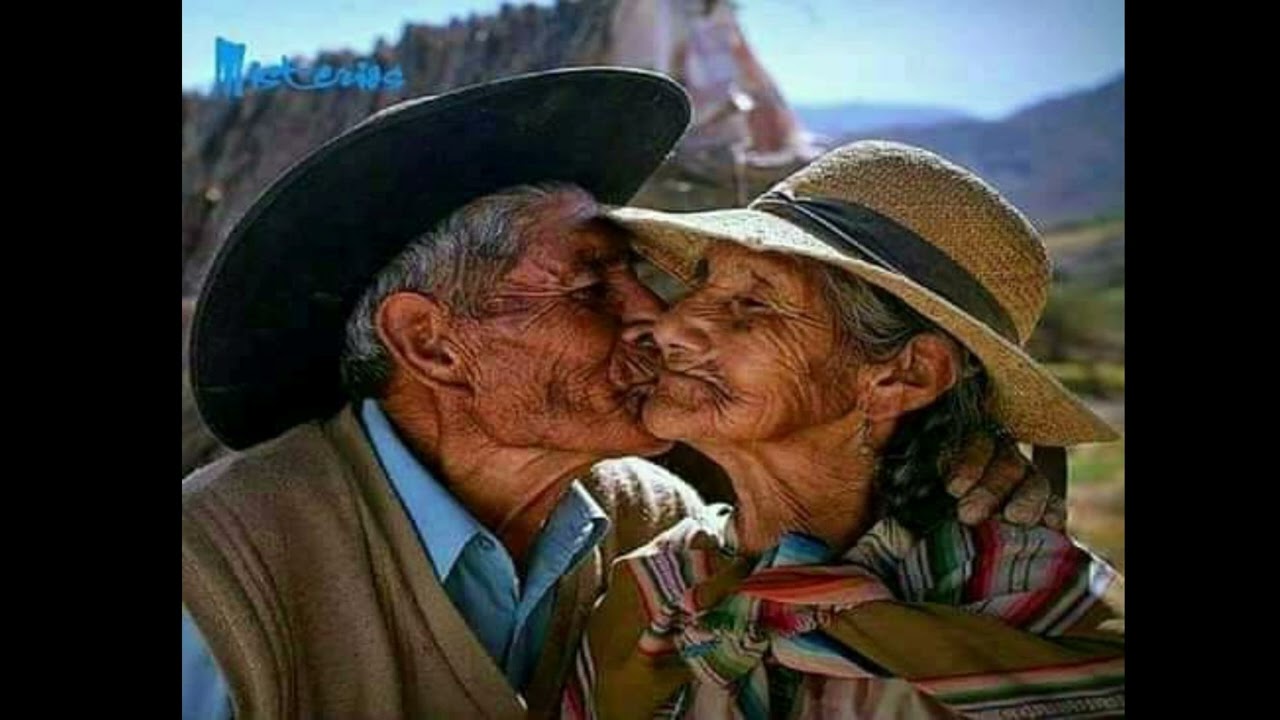 Te Quiero y Te Adoro- Canta: Flor De Los Andes -  Orquesta:   Alborada Andina