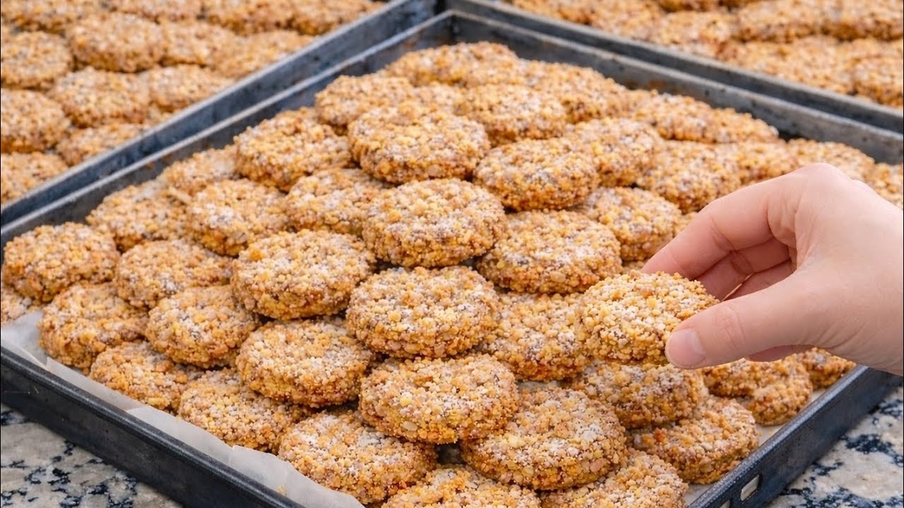 حلوة لذاقها يحماق عليها 😍بلا زبدة بلا بيض بلا خميرة خطيرة👌💯 سهلة واقتصادية كتخرج كمية وفيرة😋❤️