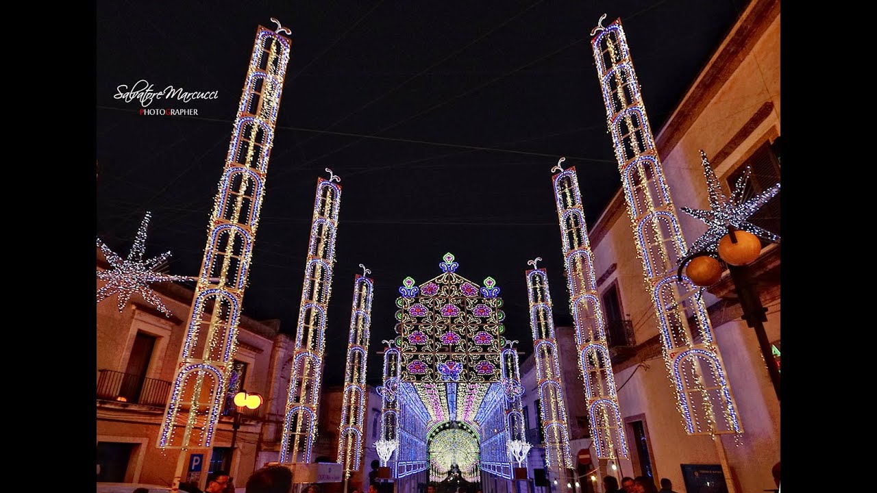 Matino (LE) 2015. "Luminarie Massimo Mariano". 1 - 2 accensione.