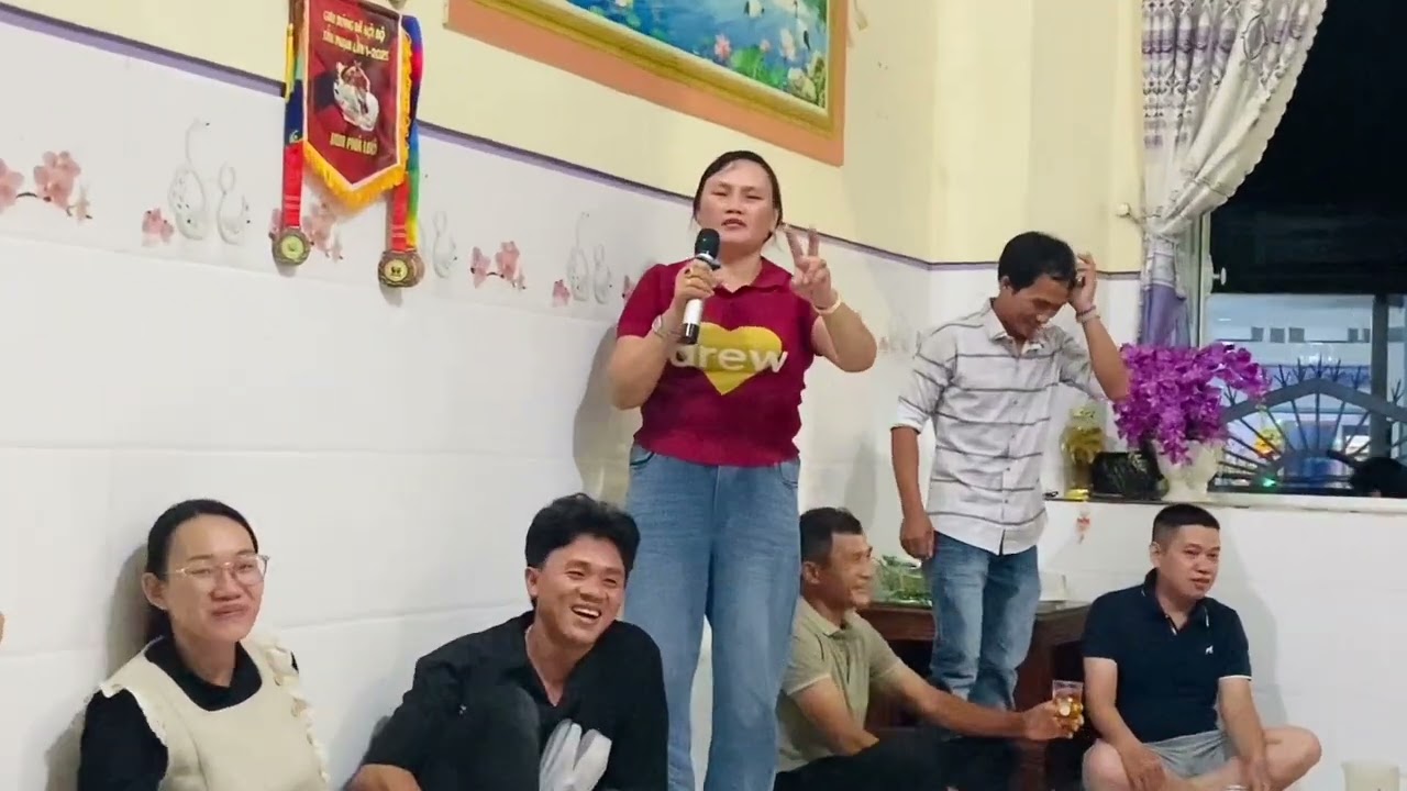 Đại gia đình họp mặt đầu năm mới 🥰