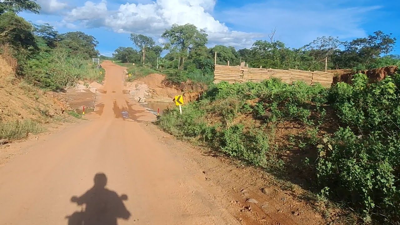 🚧Paving/asphalt work on ROMG-402 and MG-202 between Pintópolis and Urucuia is progressing towards...