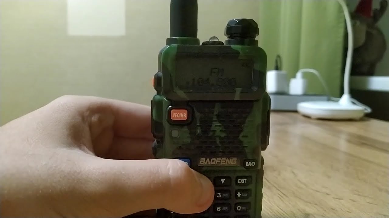 Приём FM-радиостанции Владимира на Baofeng UV-5R (26.09.2024)