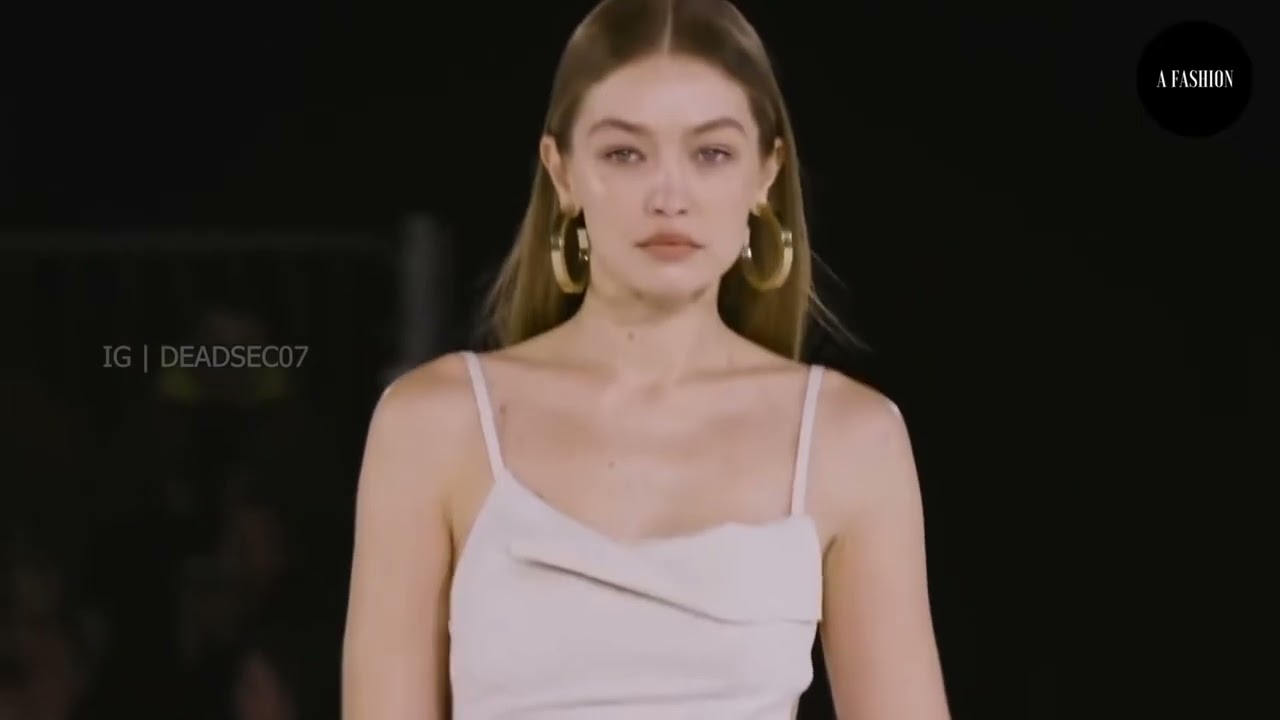 Gigi Hadid | Boss Bitch