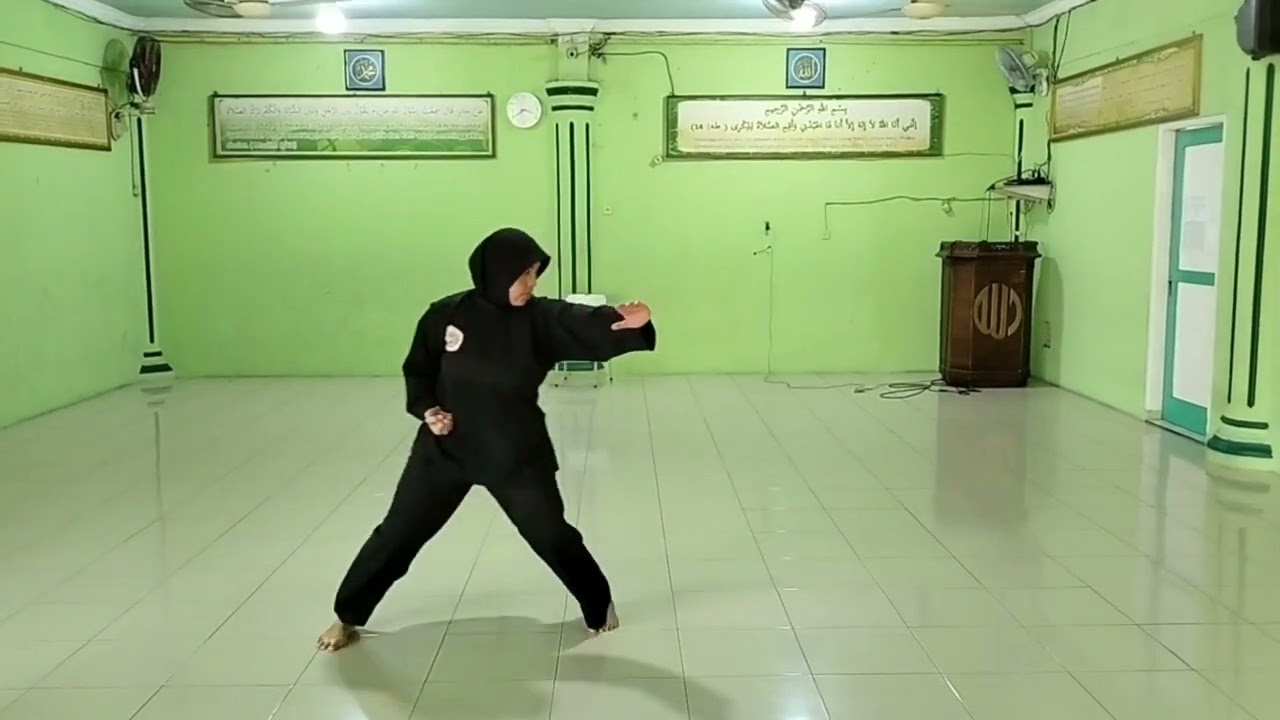 Pencak Silat Solo Kreatif