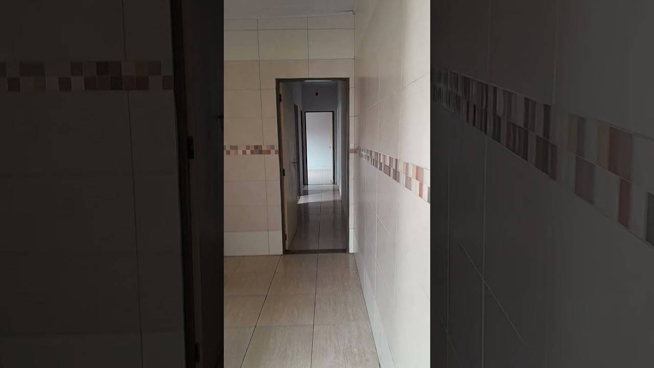 CASA COM 2 QUARTOS,SALA,COZINHA,BANHEIRO E LAVANDERIA, PARA LOCAÇÃO.APENAS 850,00-LEIA A DESCRIÇÃO !