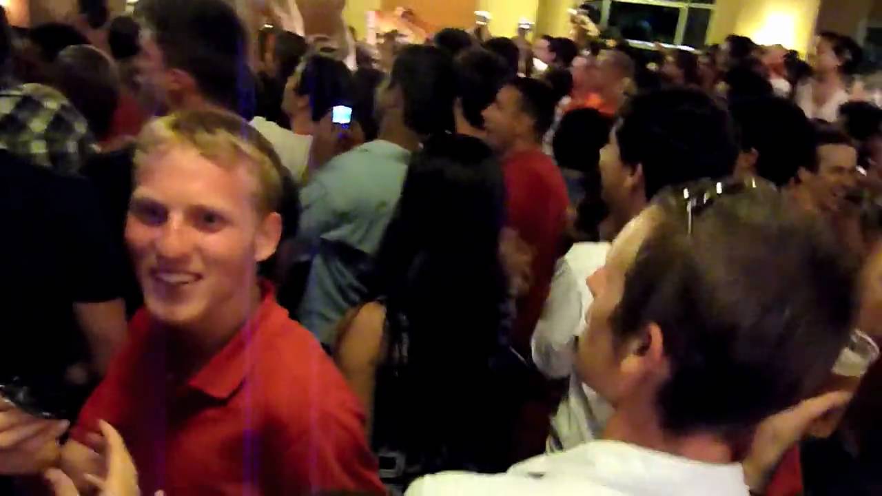 Reaction to Iniesta goal at Avery pub