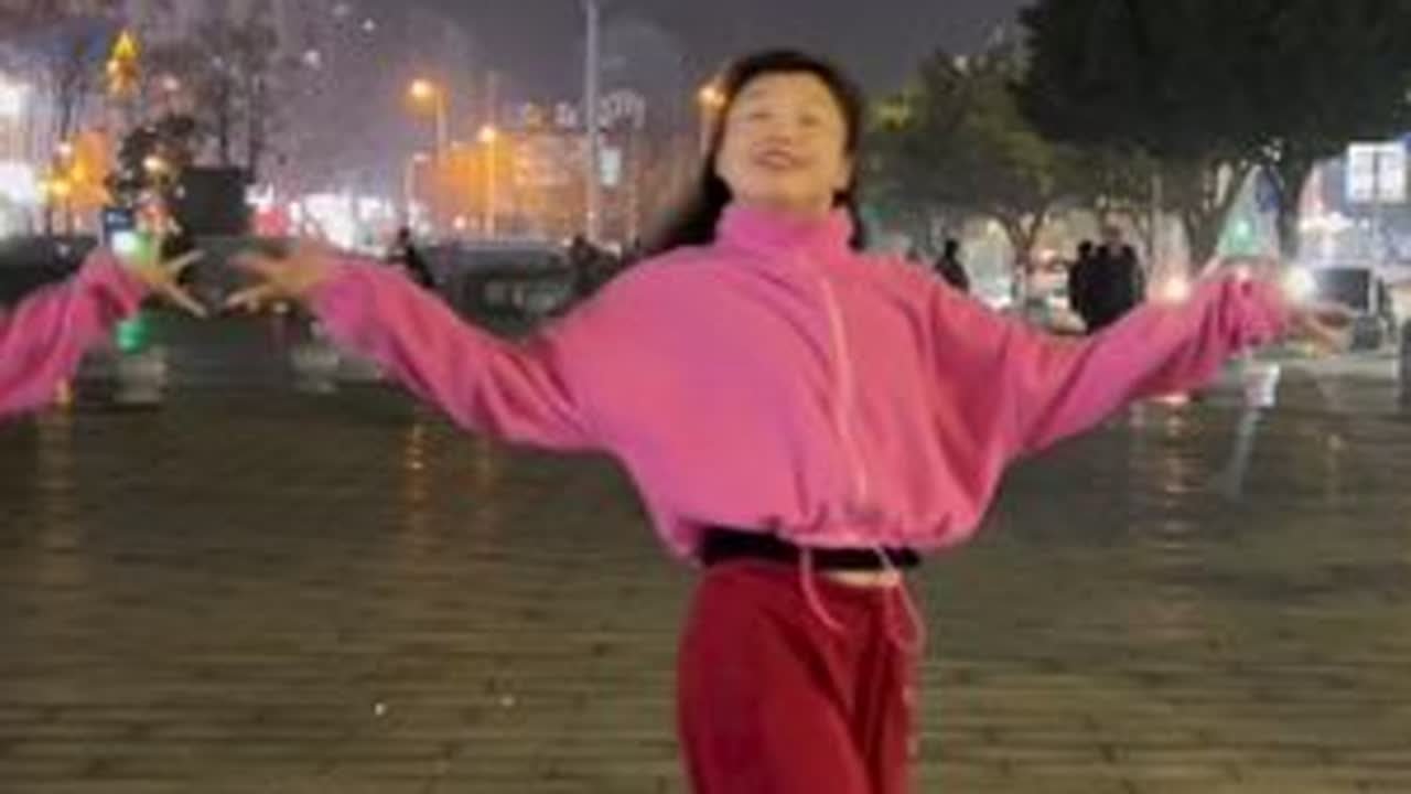 #全网都在跳这个舞 #大风在刮大雪在下#最潮广场舞 #我的舞蹈日记